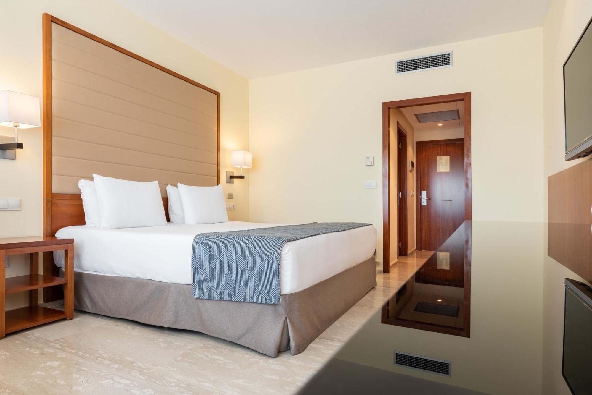 Double Room,1280944048:JPEG